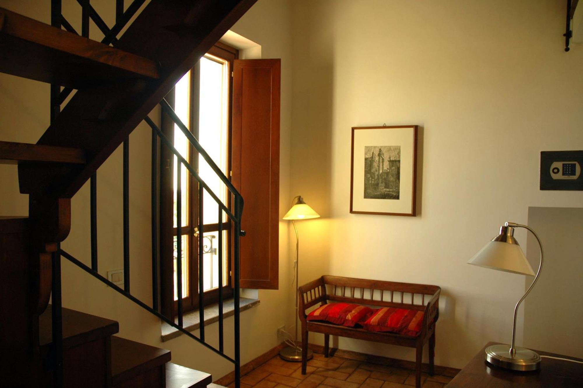 Residenza D'Epoca Pietra Di Ponente Guest House Ciampino Exterior photo