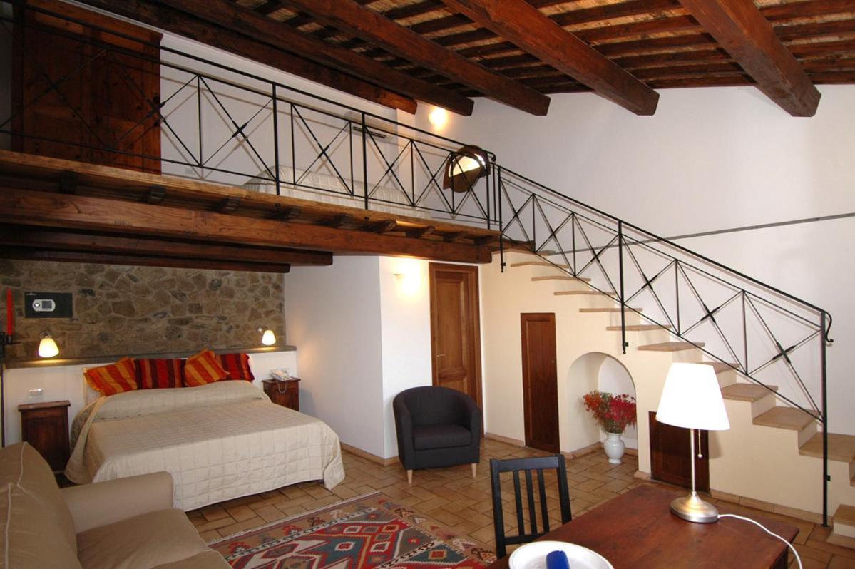 Residenza D'Epoca Pietra Di Ponente Guest House Ciampino Exterior photo